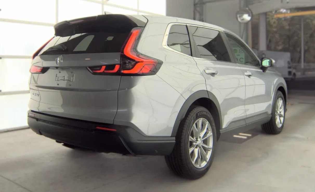 Used 2023 Honda CR-V EX-L image 3