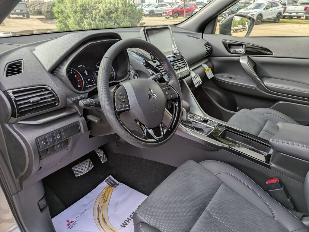 New 2025 Mitsubishi Eclipse Cross AWD image 9