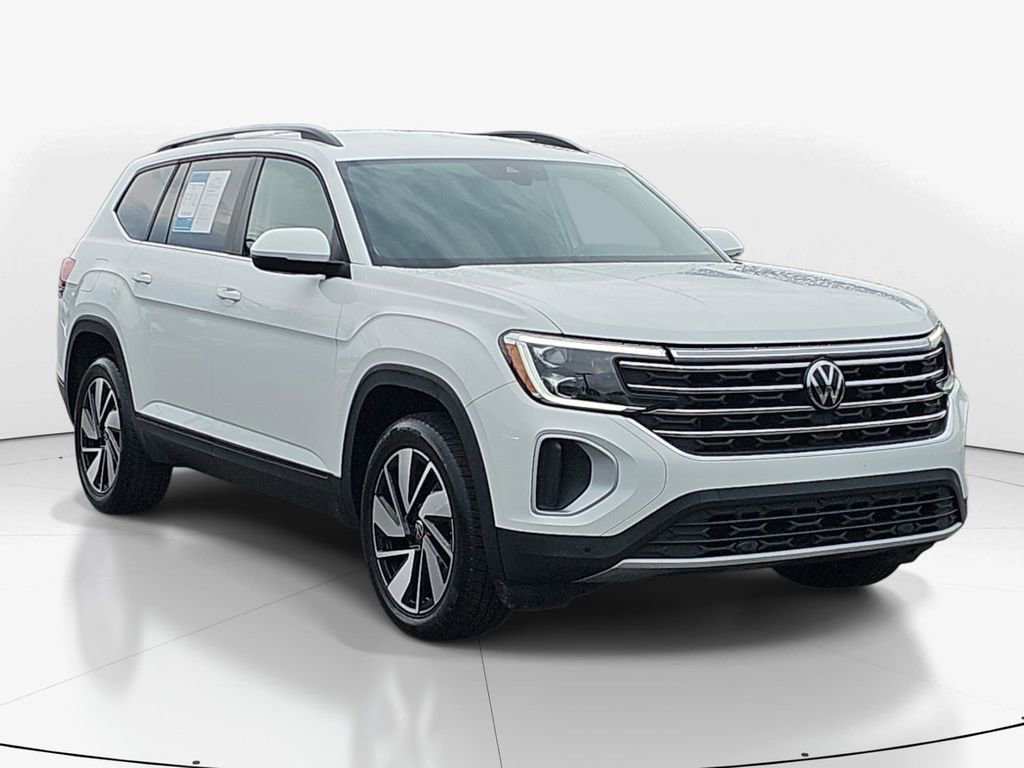 Used 2024 Volkswagen Atlas SE FWD image 3