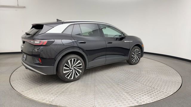 Used 2023 Volkswagen ID.4 Pro S Plus AWD/4WD image 2