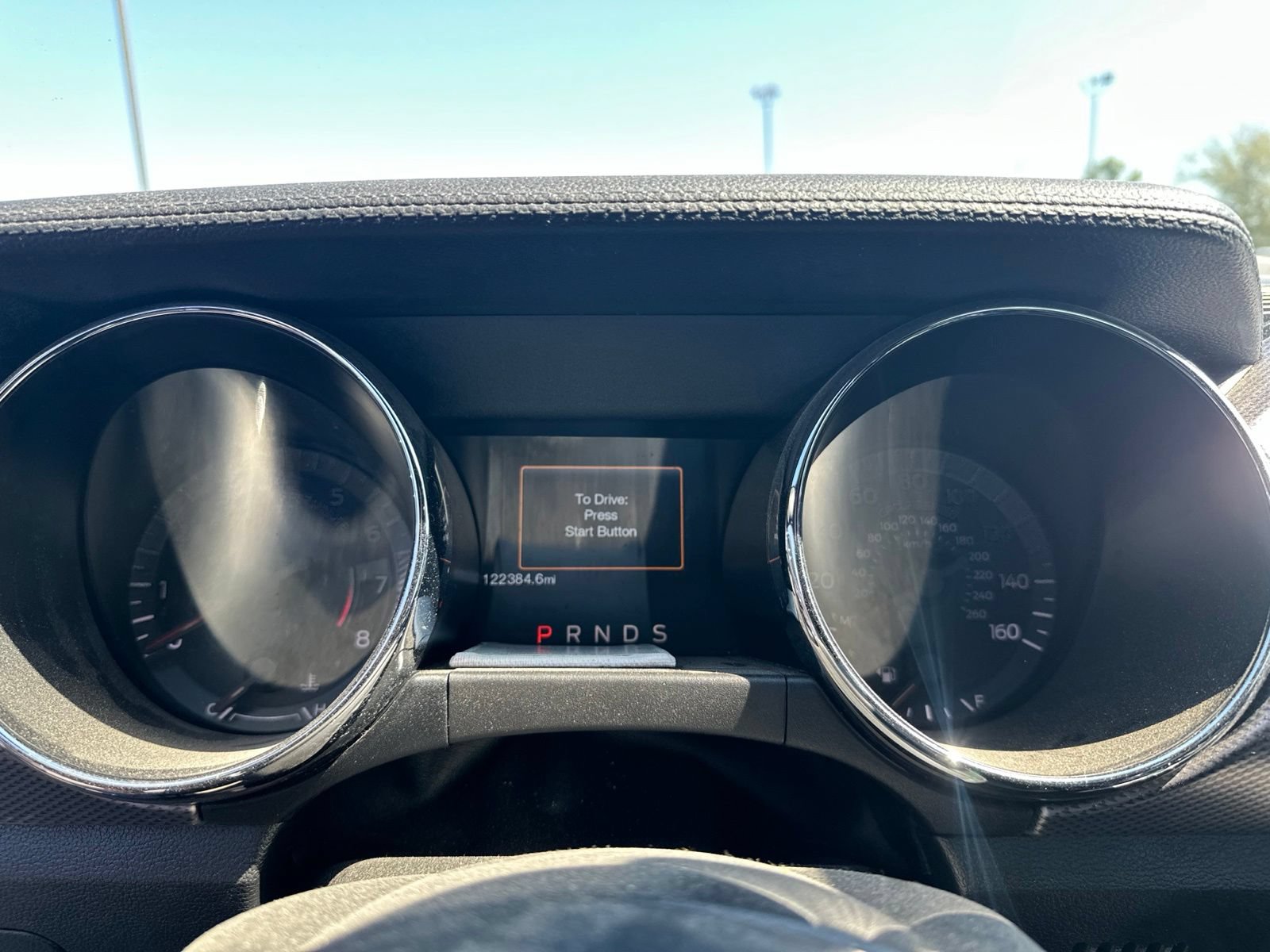 Used 2017 Ford Mustang Coupe RWD image 9