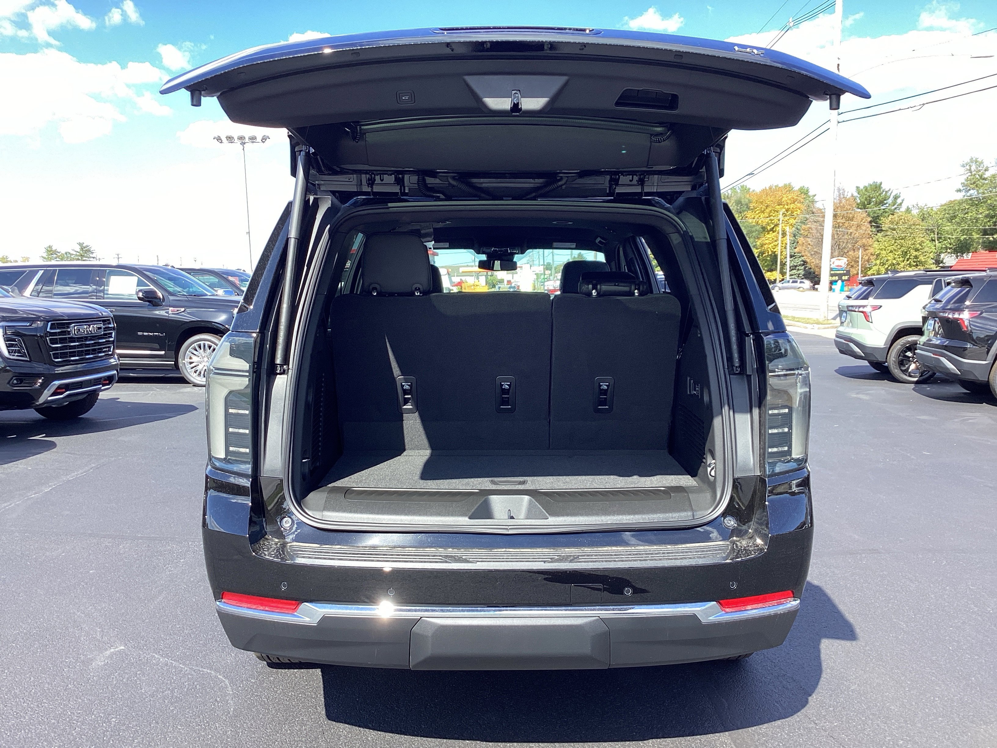 New 2026 Chevrolet Tahoe LT w/ Comfort Package image 35