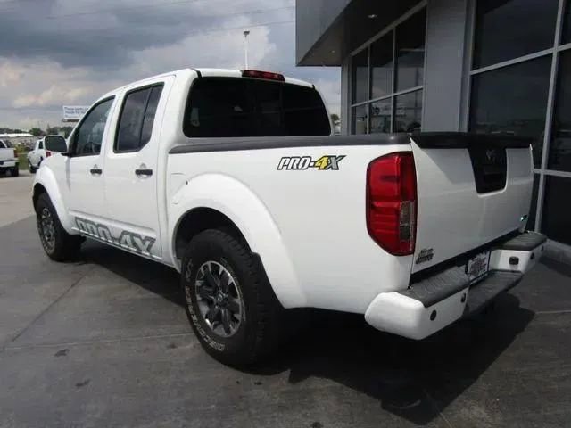 Used 2019 Nissan Frontier PRO-4X image 5