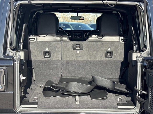 Used 2021 Jeep Wrangler Unlimited Sahara image 4