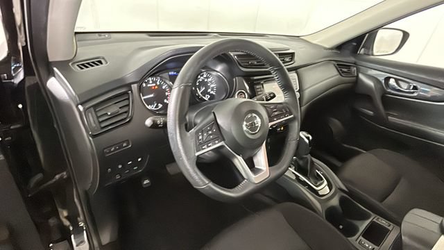 Used 2020 Nissan Rogue SV AWD/4WD image 13