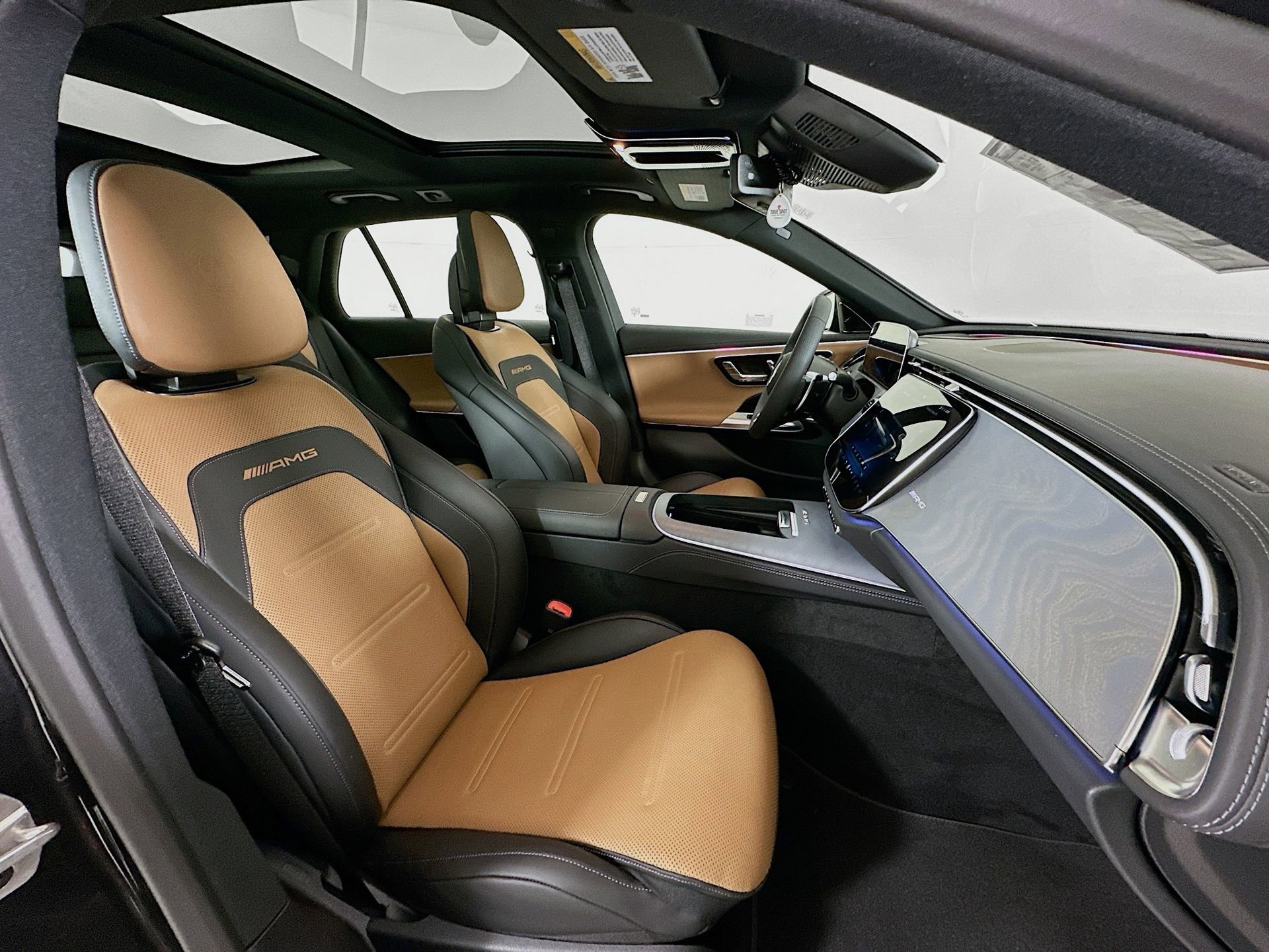 New 2026 Mercedes-Benz E 53 AMG 4MATIC Sedan image 31