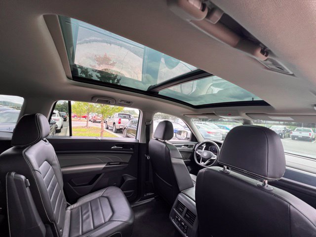 Used 2023 Volkswagen Atlas SEL Premium AWD/4WD image 33