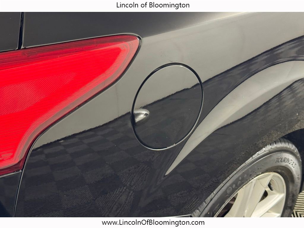 Used 2018 Ford Focus SE w/ Cold Weather Package image 15