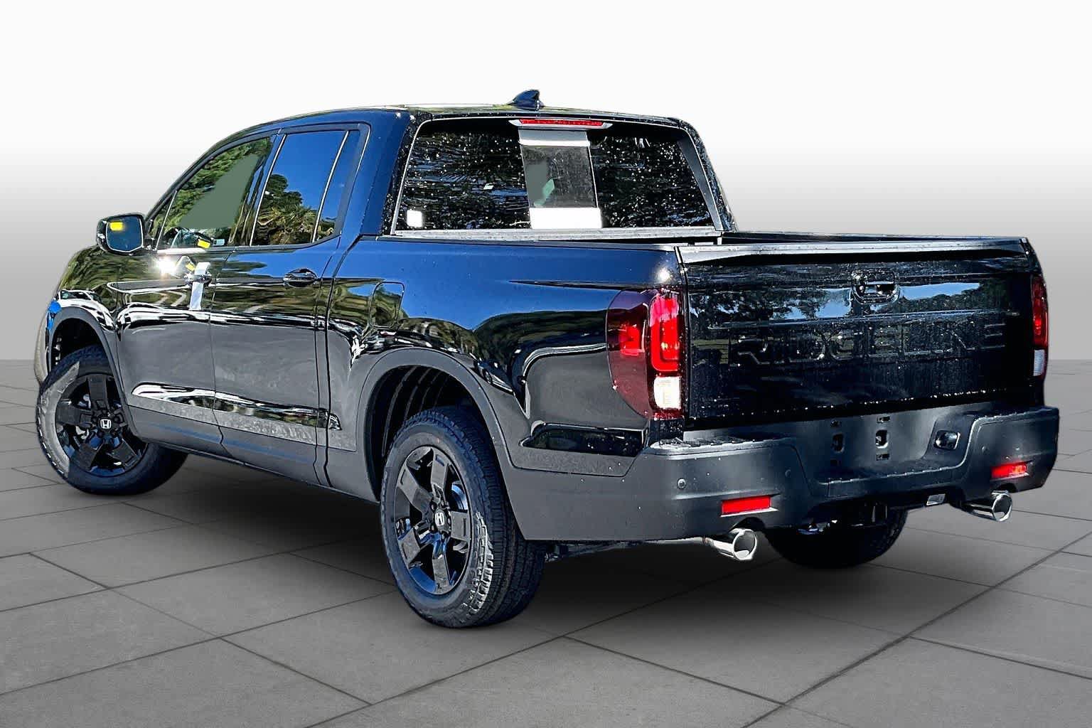 New 2026 Honda Ridgeline Black Edition image 7
