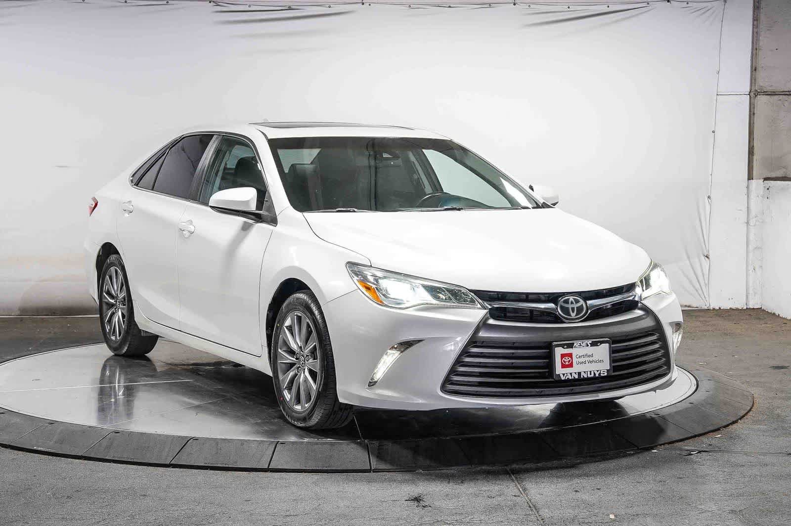 Certified 2016 Toyota Camry XLE w/ Advanced Technology Package FWD image 5
