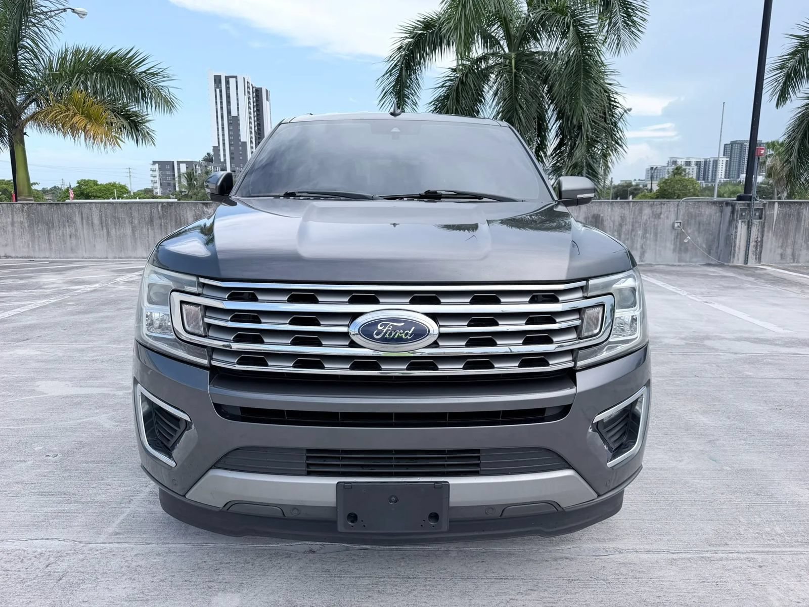 Used 2020 Ford Expedition Max Limited RWD image 2