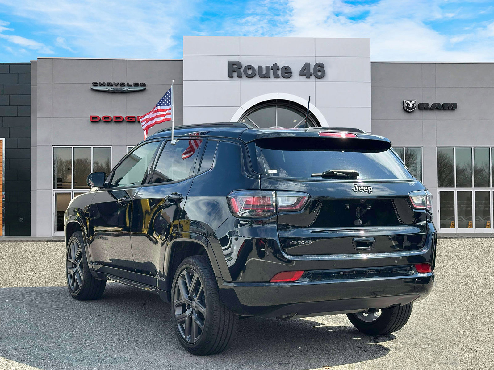 Used 2024 Jeep Compass Limited w/ High Altitude Package AWD/4WD image 4