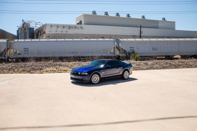 Used 2012 Ford Mustang GT Premium w/ Security Pkg RWD image 34