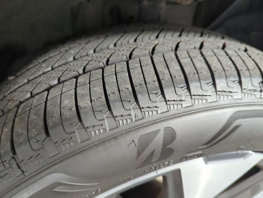 Certified 2024 Honda Pilot Elite image 23