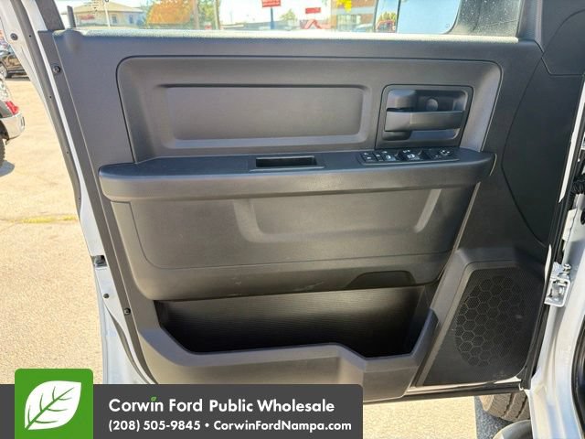 Used 2018 RAM 2500 Tradesman w/ Chrome Appearance Group AWD/4WD image 14