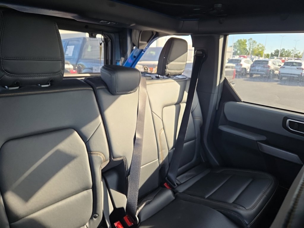 Used 2022 Ford Bronco Badlands AWD/4WD image 8