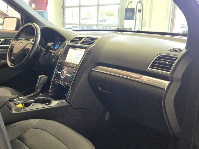Used 2019 Ford Explorer Sport AWD/4WD image 5