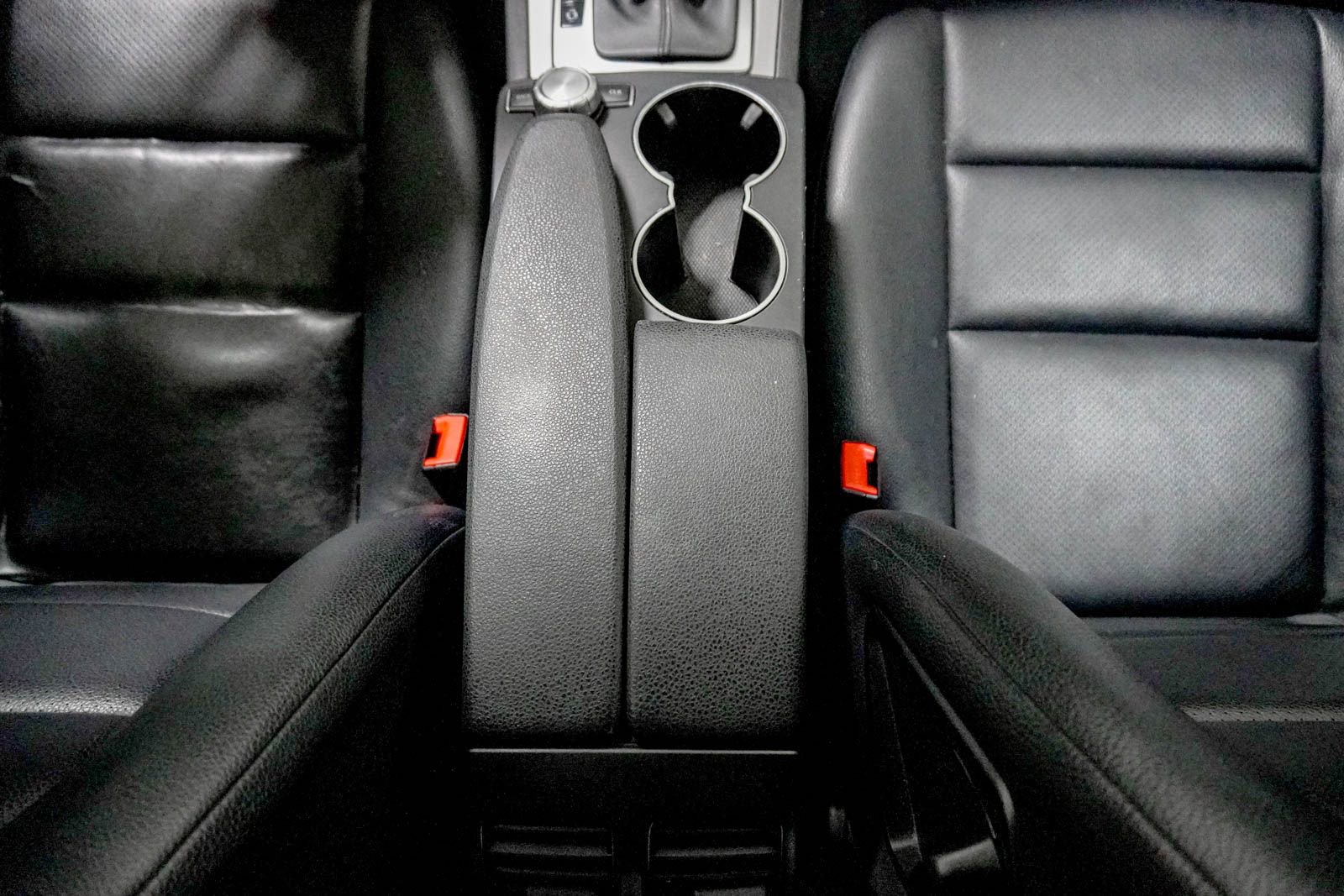 Used 2014 Mercedes-Benz C 300 4MATIC Sedan image 25