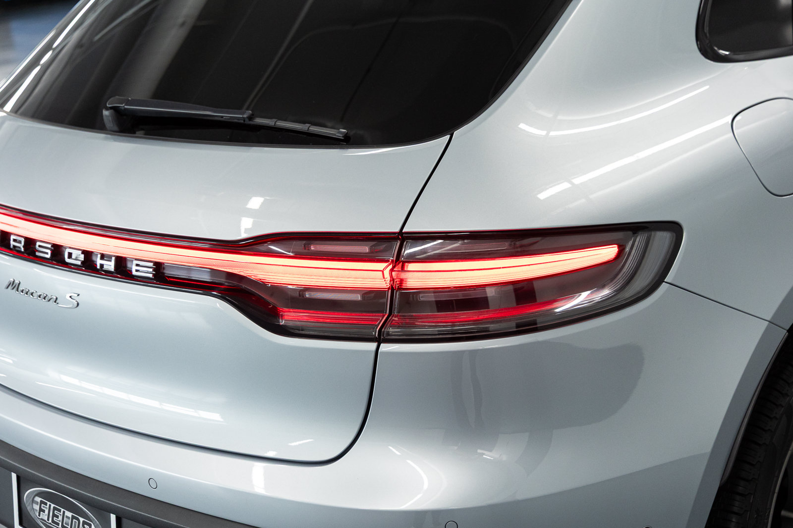 Used 2022 Porsche Macan S w/ Premium Package Plus AWD/4WD image 19