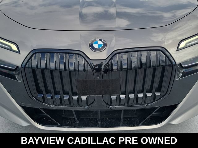 Used 2023 BMW 740i RWD image 8