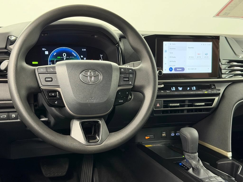 Used 2026 Toyota Camry LE FWD image 35