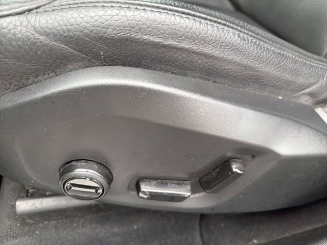 Used 2022 Volvo XC60 B5 Momentum image 14