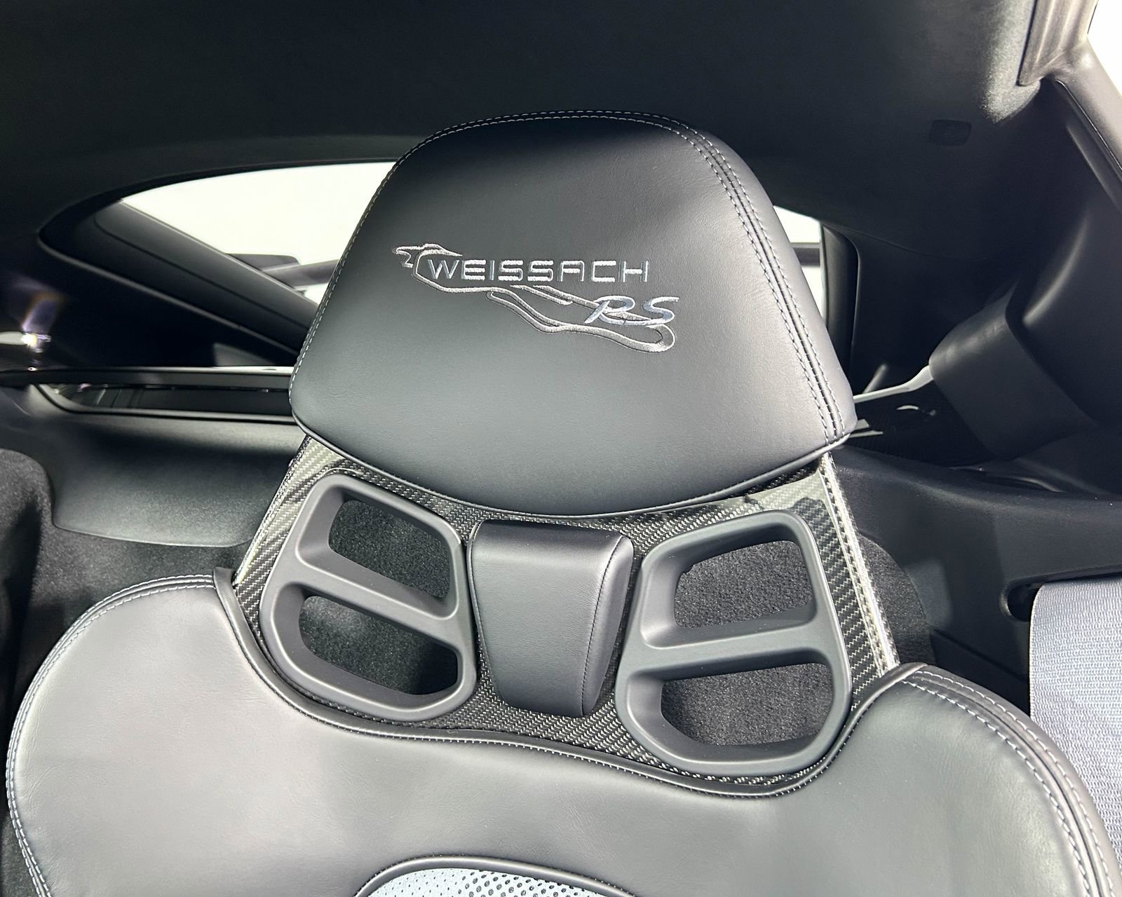 Certified 2025 Porsche 718 Cayman GT4 RS image 15