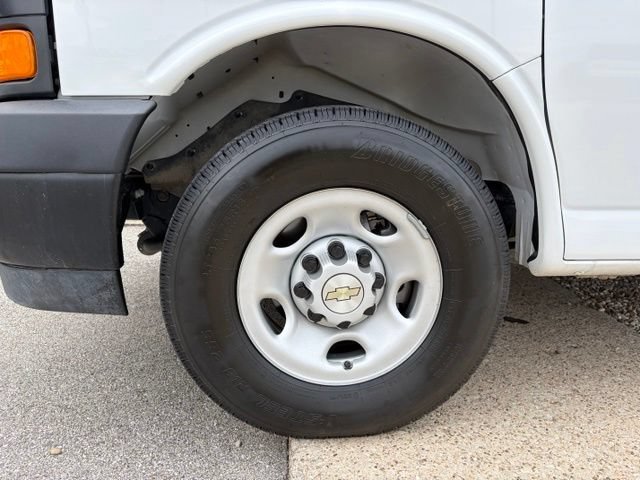 Used 2024 Chevrolet Express 3500 LS RWD image 19