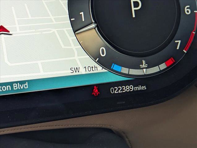 Certified 2023 Land Rover Range Rover SE image 11