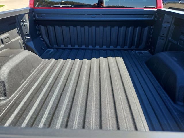 Used 2025 Chevrolet Silverado 1500 LT RWD image 25