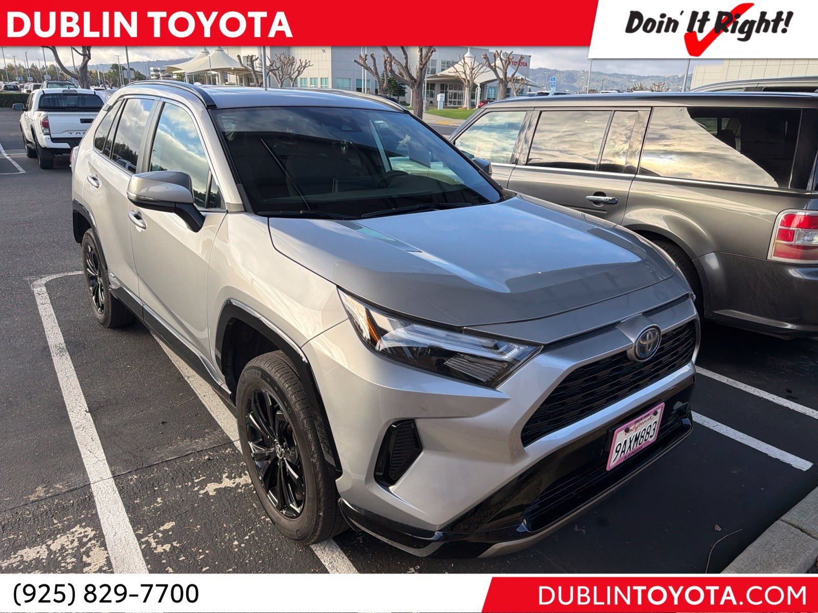 Used 2022 Toyota RAV4 SE w/ Convenience Package AWD/4WD image 1