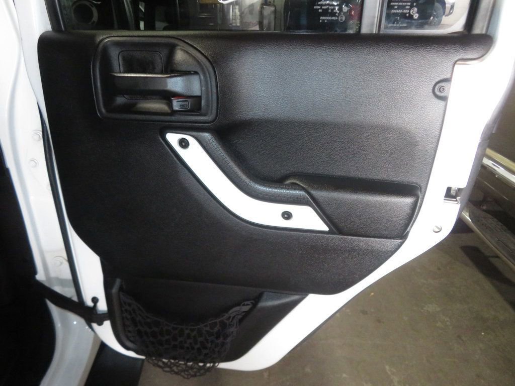 Used 2014 Jeep Wrangler Unlimited Sahara AWD/4WD image 25