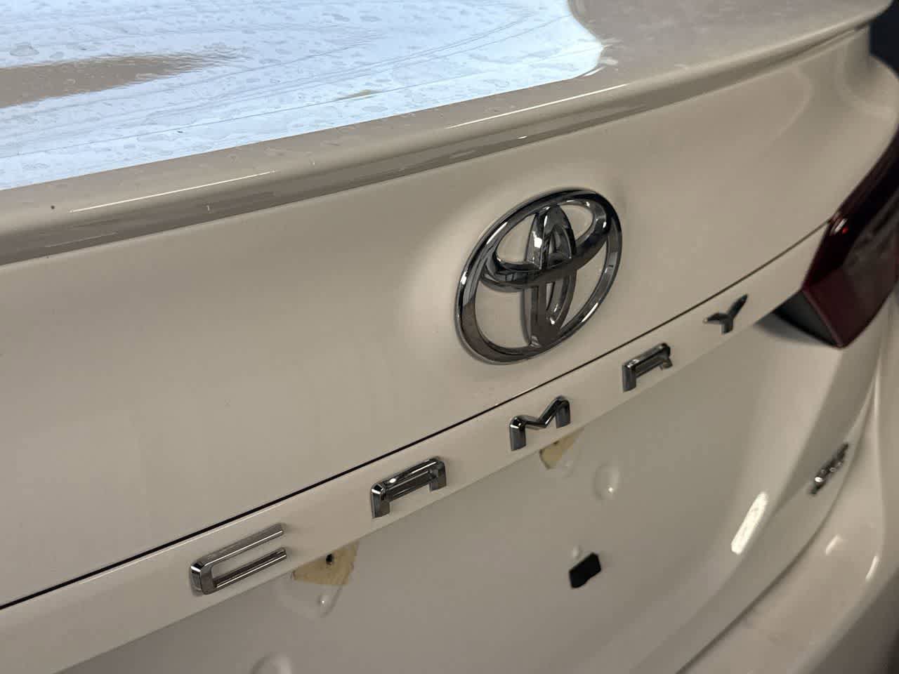 Used 2024 Toyota Camry SE FWD image 10