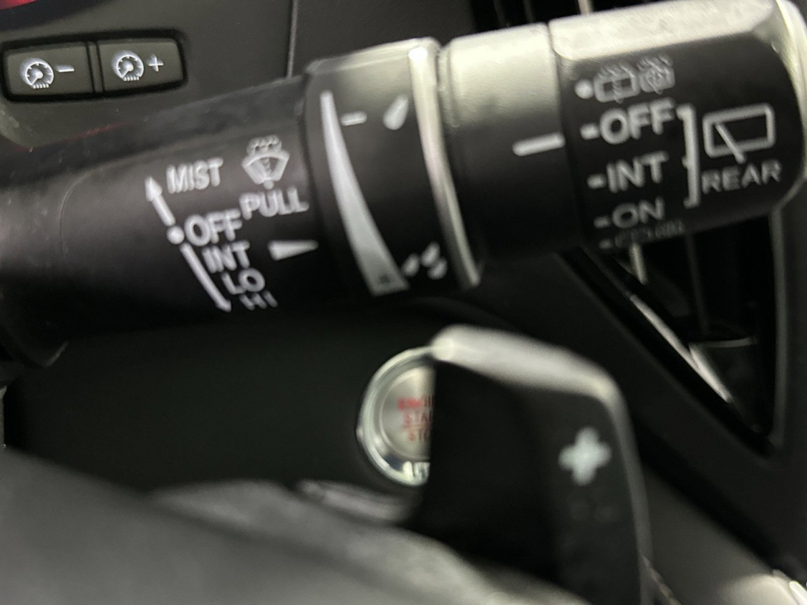 Used 2023 Acura RDX w/ Technology Package image 33