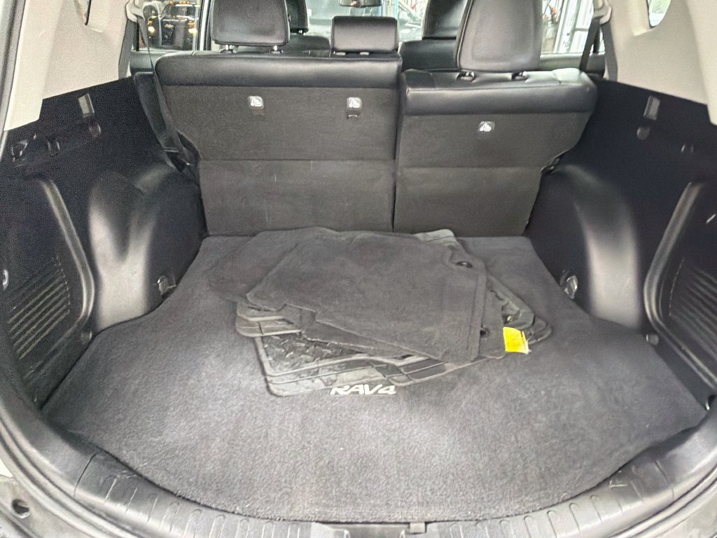 Used 2014 Toyota RAV4 Limited AWD/4WD image 27