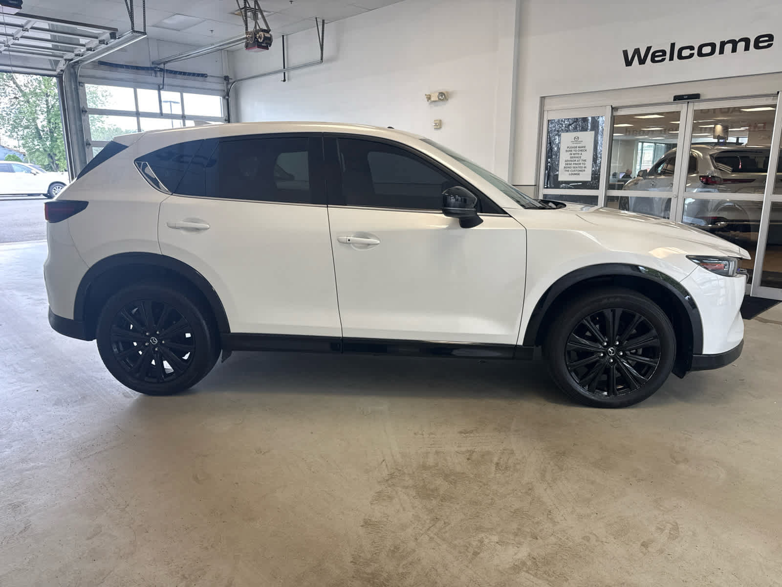 Used 2023 MAZDA CX-5 AWD 2.5 Turbo image 6