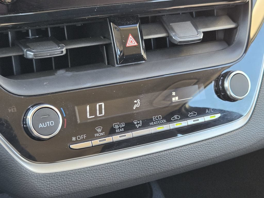 Used 2026 Toyota Corolla LE FWD image 20
