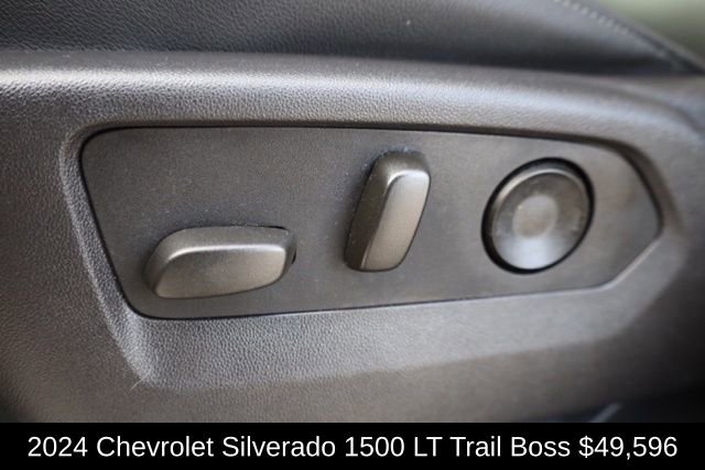 Used 2024 Chevrolet Silverado 1500 LT Trail Boss w/ Convenience Package II image 17
