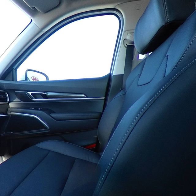 Used 2023 Kia Telluride S w/ S Sunroof Package FWD image 16