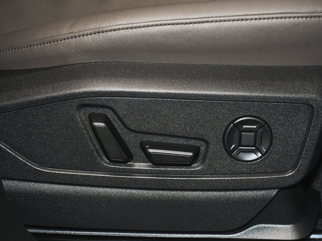 Used 2025 Audi Q5 Premium Plus w/ Premium Plus AWD/4WD image 61
