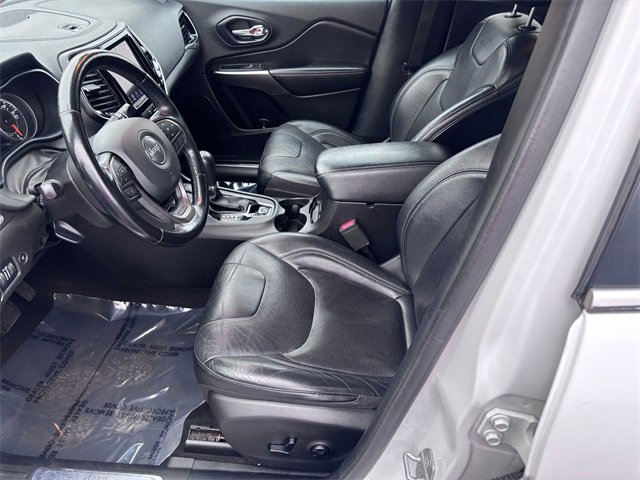 Used 2020 Jeep Cherokee Limited image 10