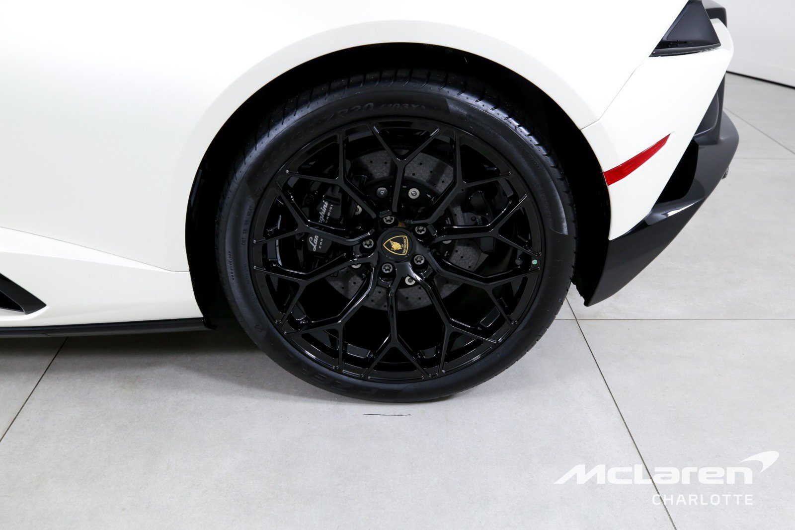 Used 2022 Lamborghini Huracan EVO AWD/4WD image 26
