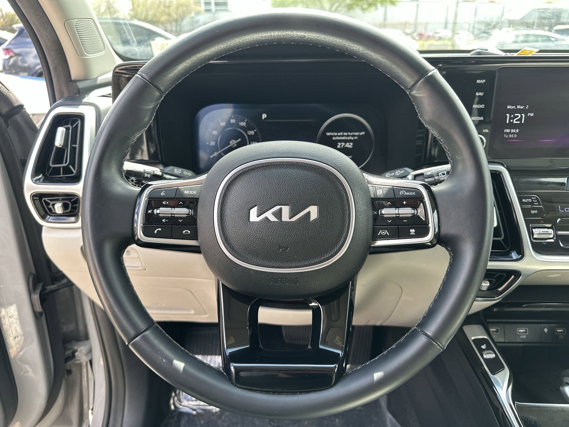 Certified 2023 Kia Sorento SX FWD image 11