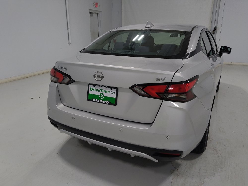Used 2023 Nissan Versa SV FWD image 7