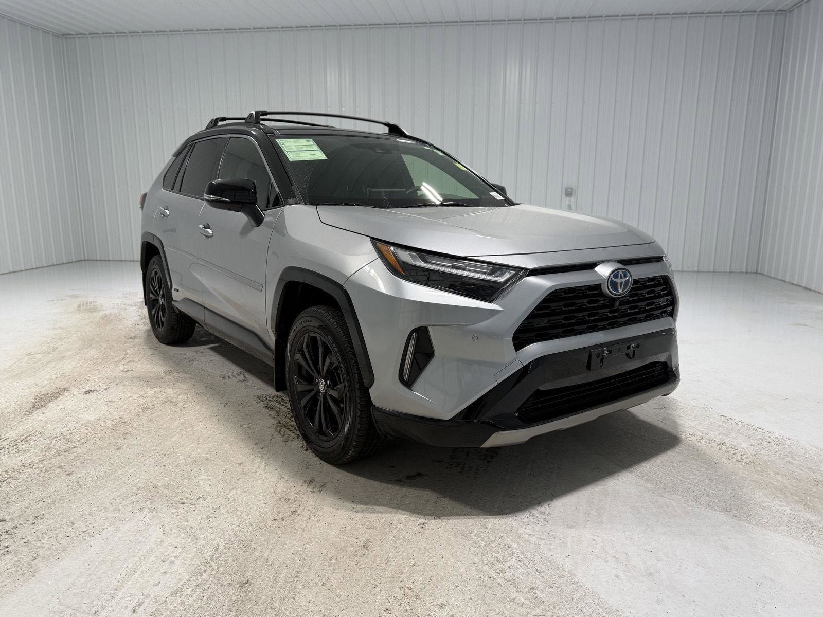 Used 2022 Toyota RAV4 XSE image 9
