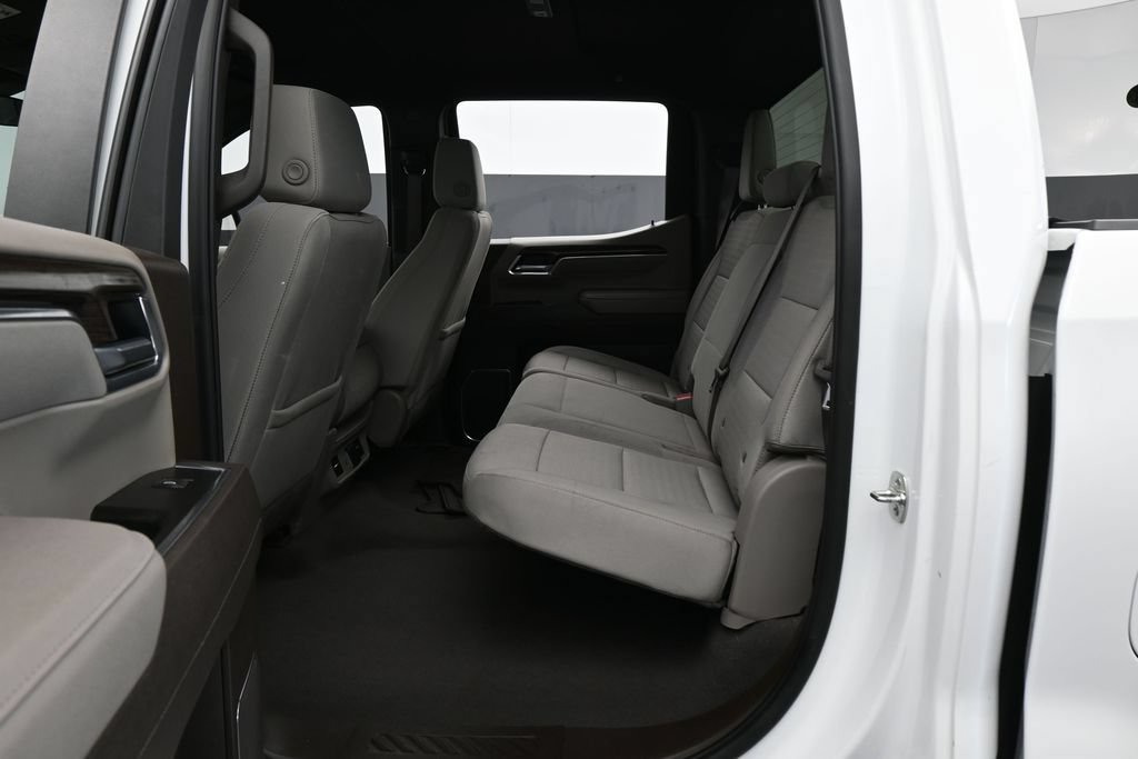 Used 2025 Chevrolet Silverado 1500 LT RWD image 18
