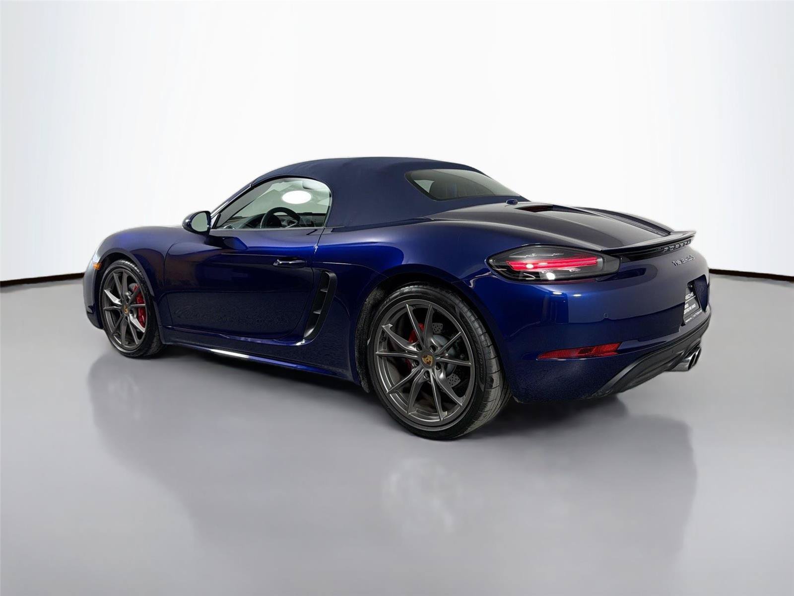 Certified 2025 Porsche 718 Boxster S RWD image 3