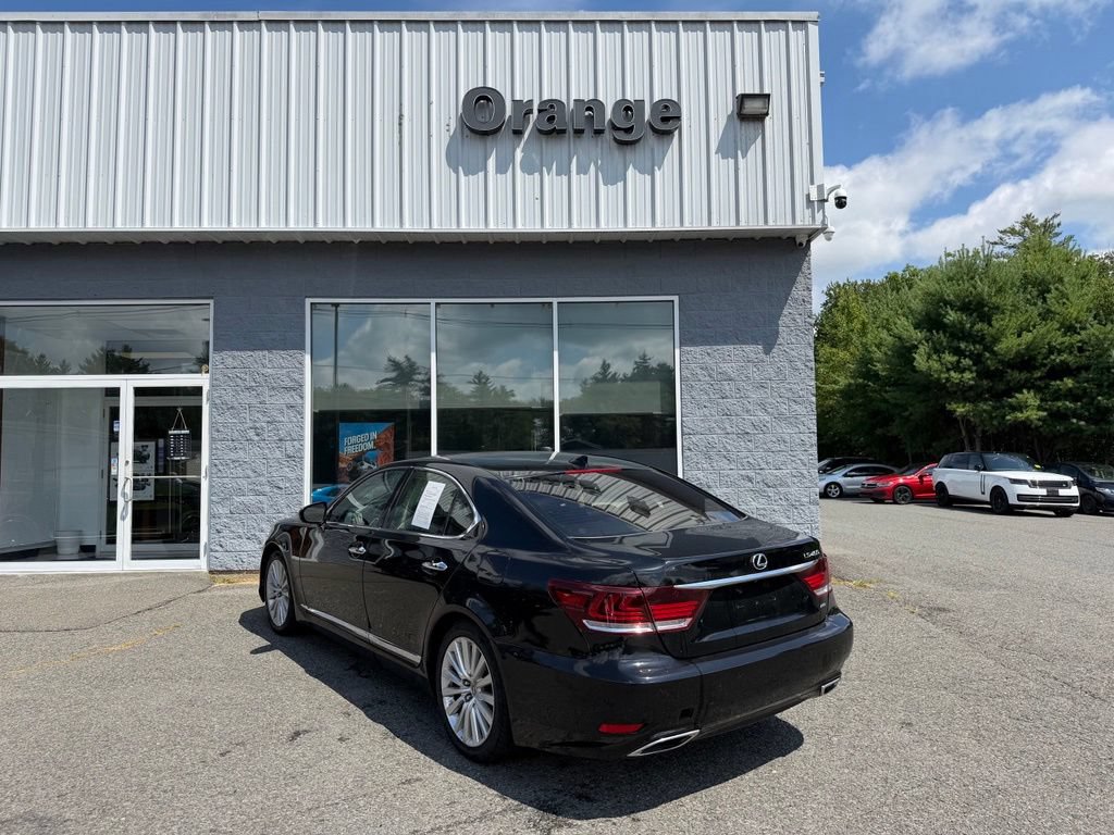 Used 2017 Lexus LS 460 AWD w/ Comfort Package image 5