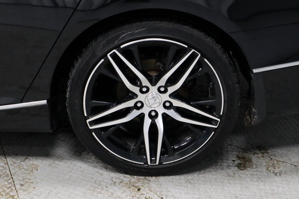 Used 2022 Honda Accord Touring image 18