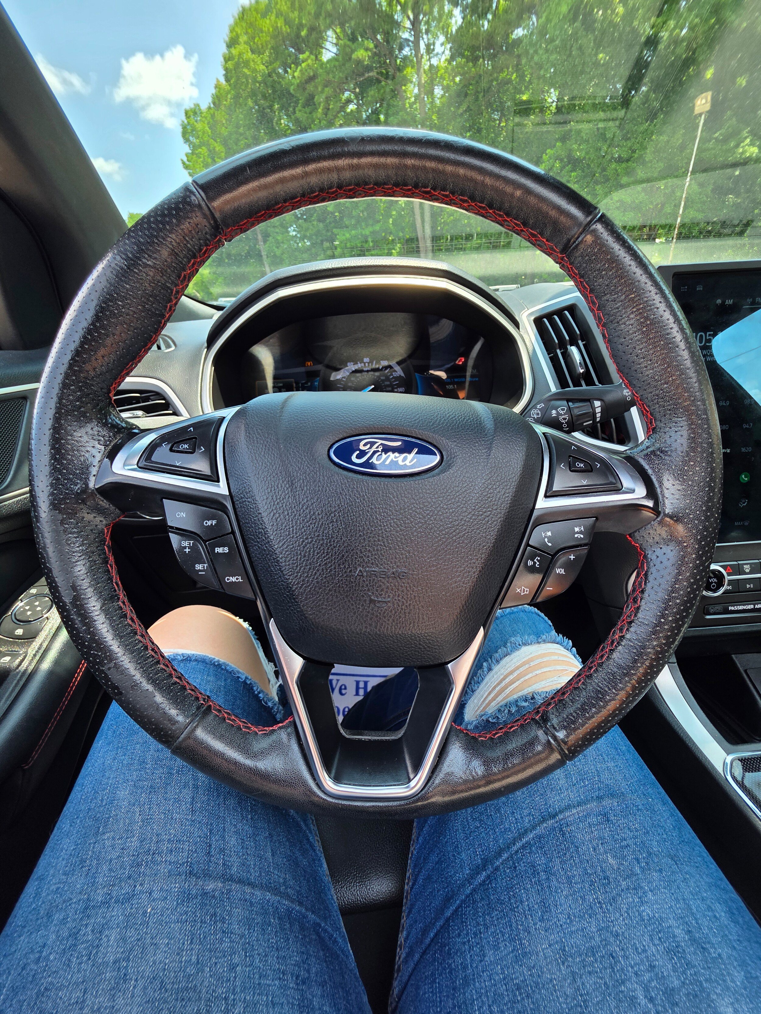 Used 2021 Ford Edge ST-Line FWD image 9